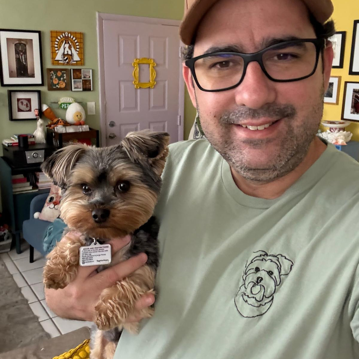 T-Shirt Embroidered PetGraphica
